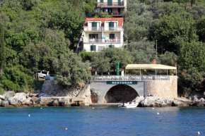 Seaside apartments with a swimming pool Molunat, Dubrovnik - 3544